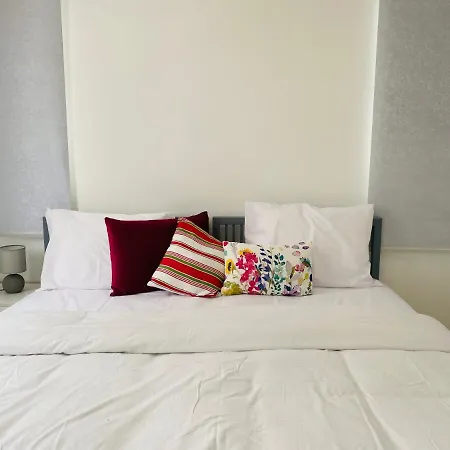 Vivid 1-br In Apartment