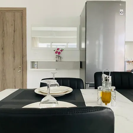 Vivid 1-br In